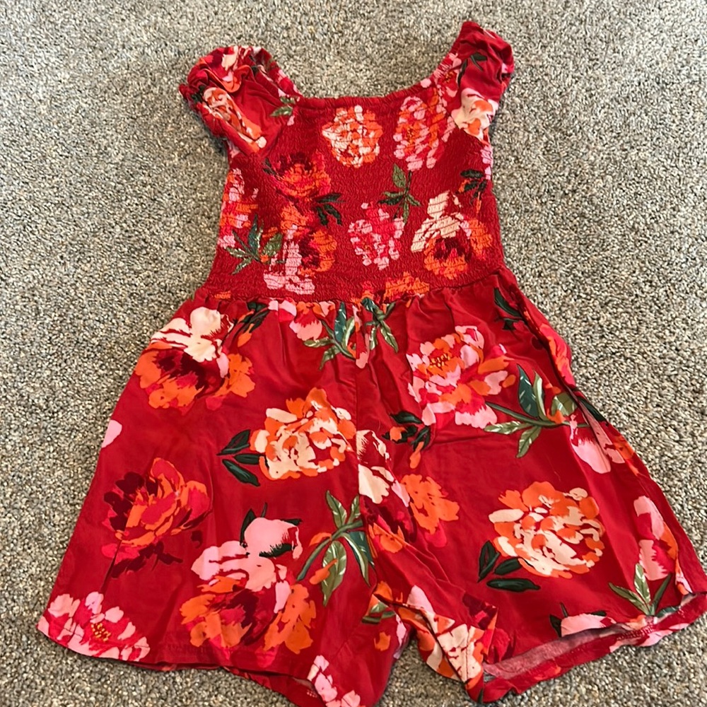 Girl’s romper